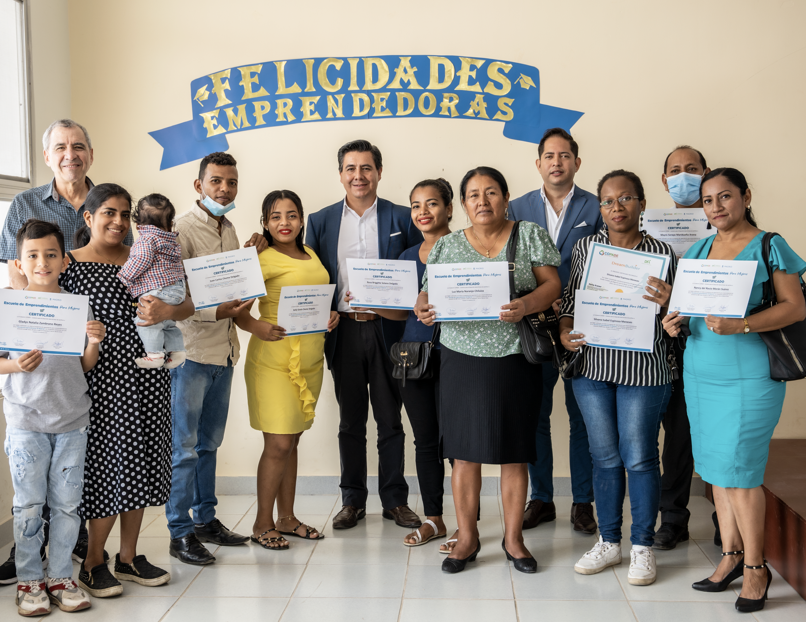 Generación de medios de vida sostenibles y resiliencia con enfoque de género para 1.360 mujeres y jóvenes afectados por la COVID-19 en barrios periurbanos de Guayaquil a través del acceso a la educación, el empleo y los emprendimientos
